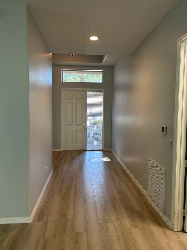 Building Photo - 259 Glen Eagle Cir