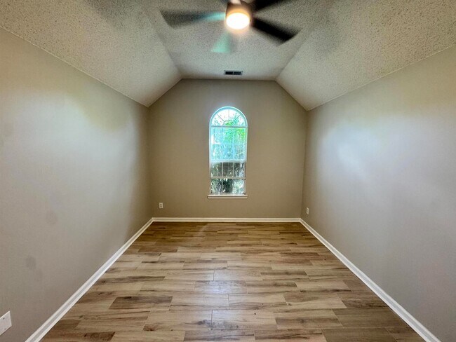 Building Photo - 6628 Whitten Grove Dr