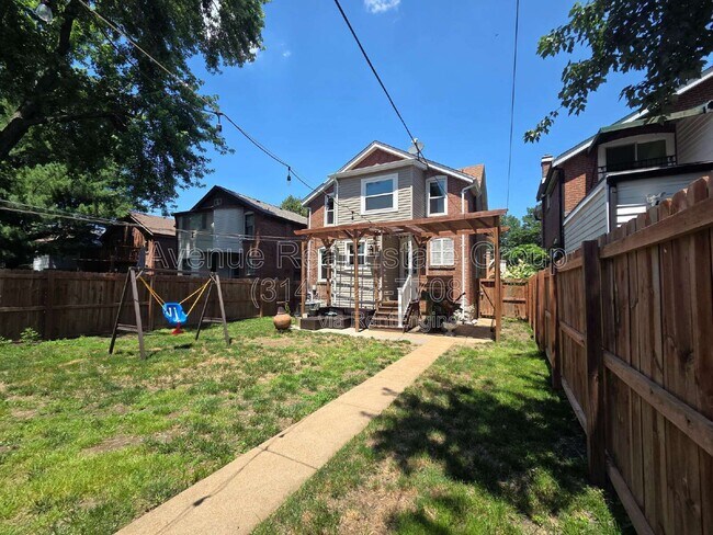 Building Photo - 4114 Alma Ave