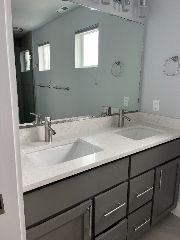 Building Photo - 909 Blondel St