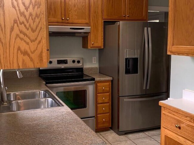 Building Photo - 2324 Buckstone Ct