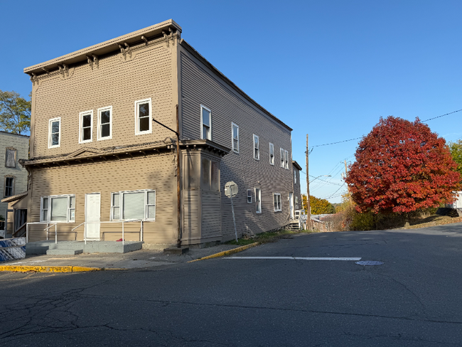 Building Photo - 62 Main St