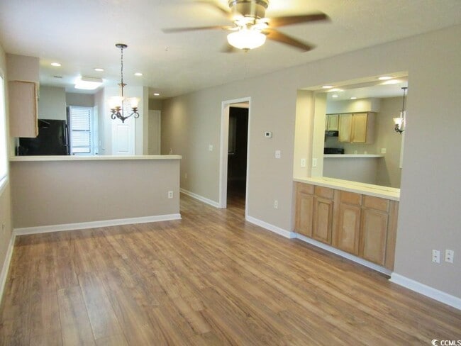 Building Photo - 4107 Pinehurst Cir