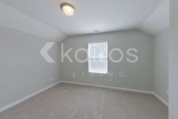 Building Photo - 5031 Cobalt Fls Bnd