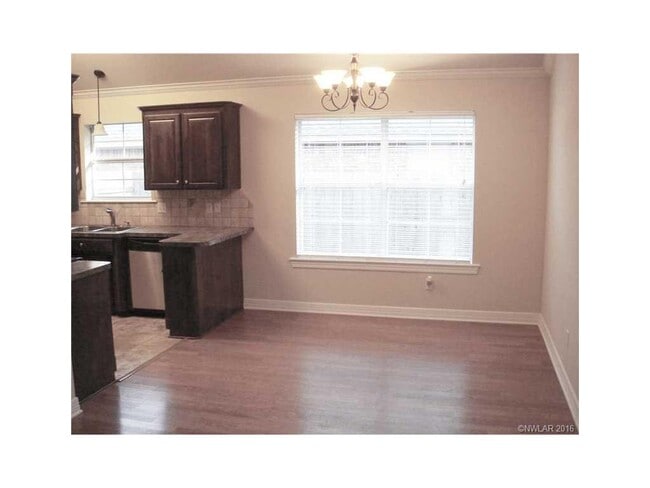 Building Photo - Garvin 408