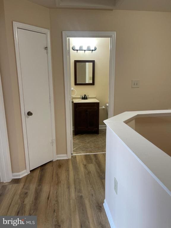Building Photo - 4140 Hunters Hill Cir