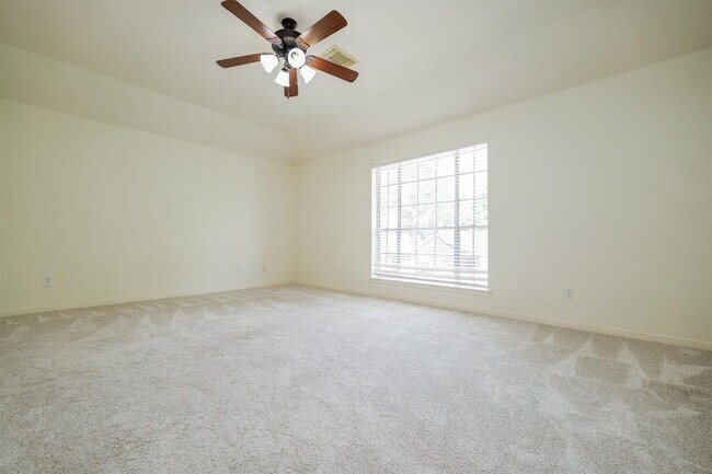 Building Photo - 22510 Holly Lake Dr