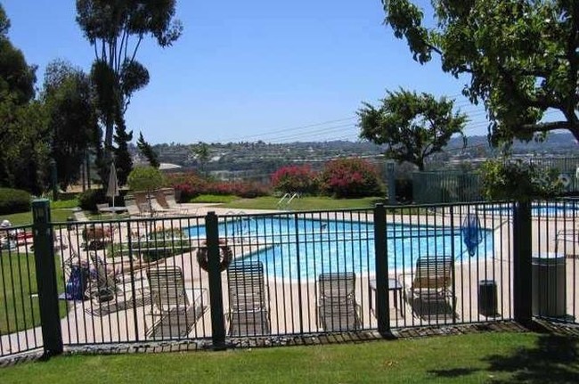 Building Photo - 11255 Tierrasanta Blvd