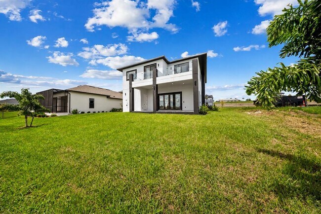 Building Photo - 156 Caladium Ave