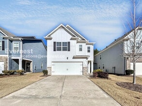 Building Photo - 176 Woodhouse Cir