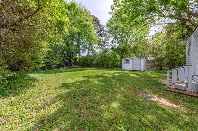 Building Photo - 1128 Wilkins Dr