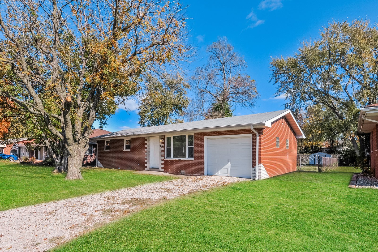 Building Photo - 26 Moorland Dr