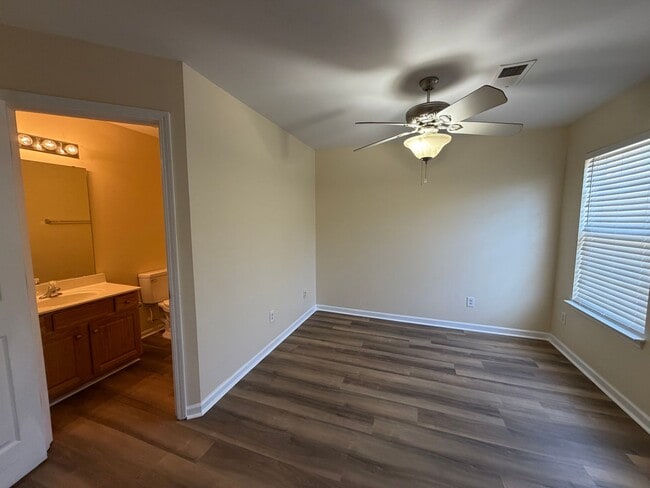 Building Photo - Exclusively Offered by Muse Realty Rentals, LLC