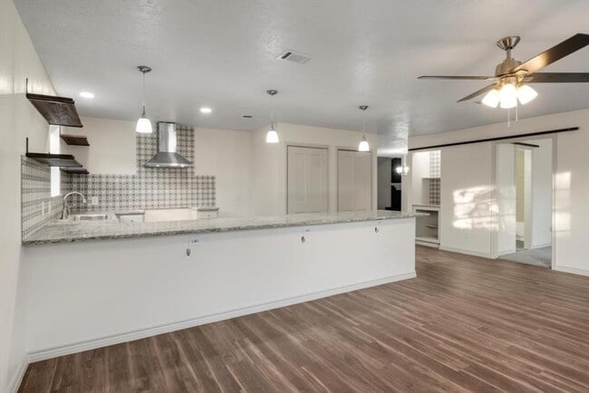 Building Photo - 1207 Whispering Pine Dr