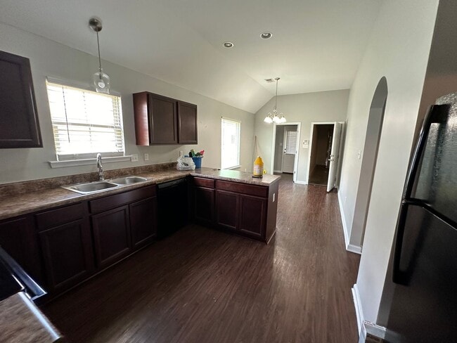 Building Photo - 1307 Larkin Ave