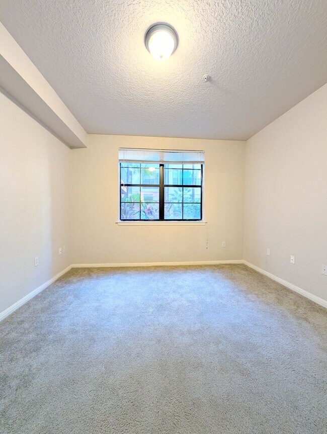 Building Photo - Peaceful, quiet & comfortable! New Vinyl Plank flooring & Appliances