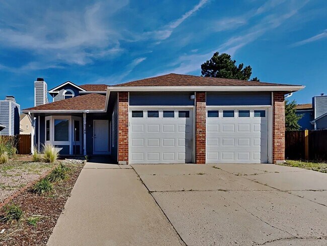 Building Photo - 7745 Lindsey Dr