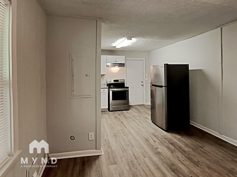 Building Photo - 956 Boca Raton Dr