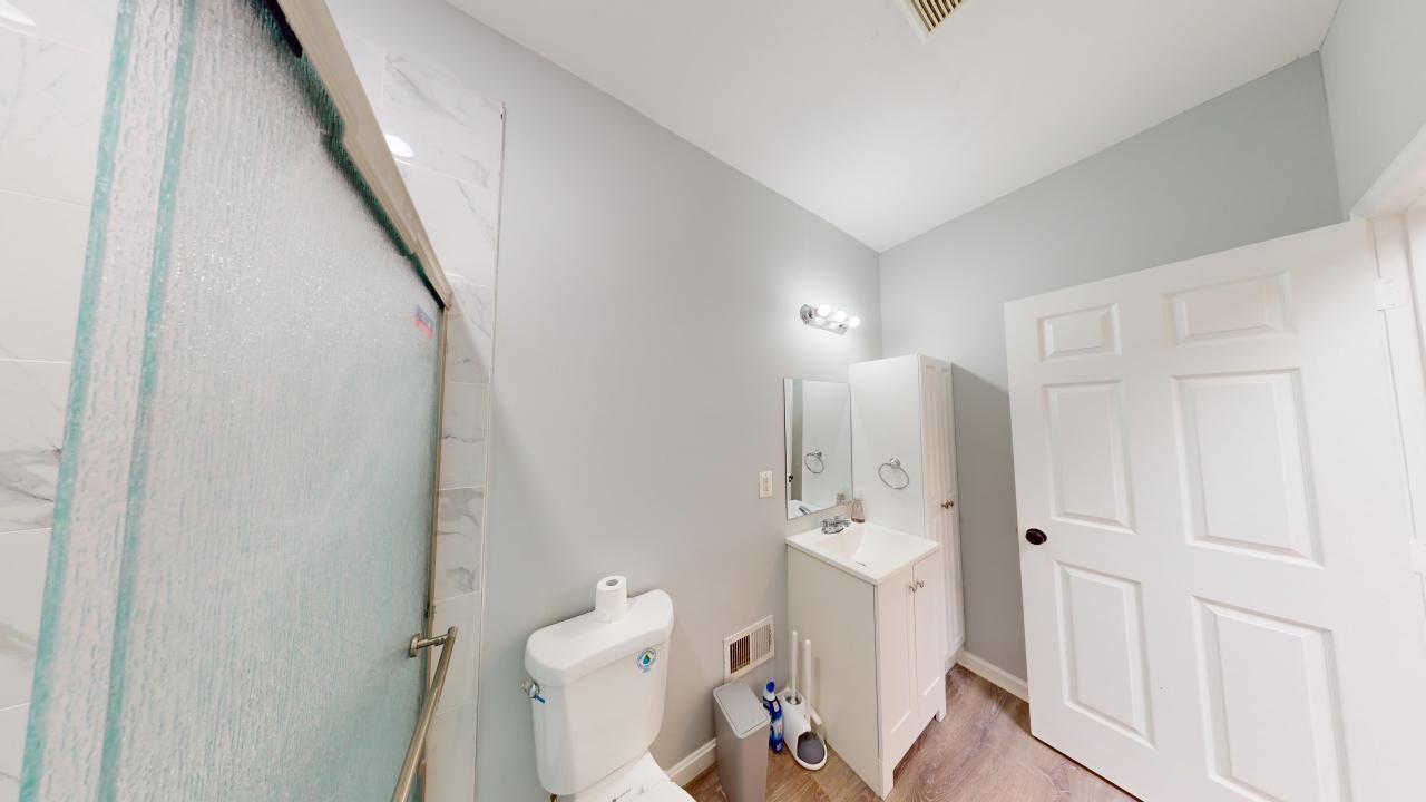 Building Photo - 2407 Jefferson St