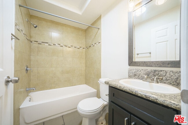 Building Photo - 10952 1/2 Wilmington Ave