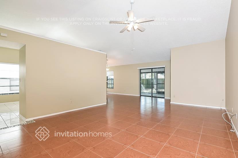 Building Photo - 11003 Kenbrook Dr