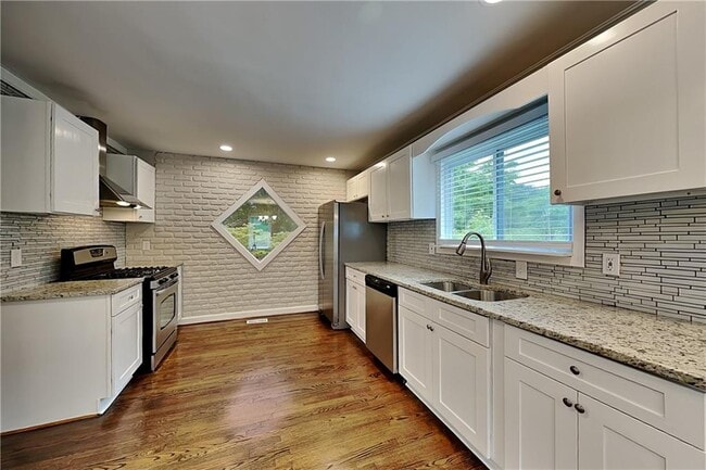 Building Photo - 3777 Junction Dr NW