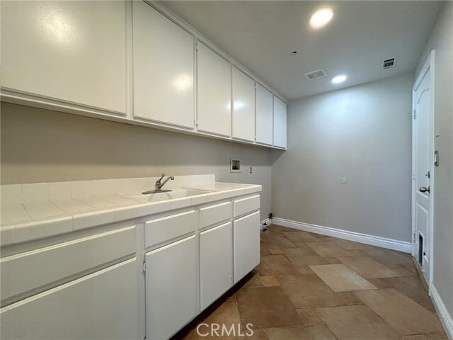 Building Photo - 629 Golden W Dr