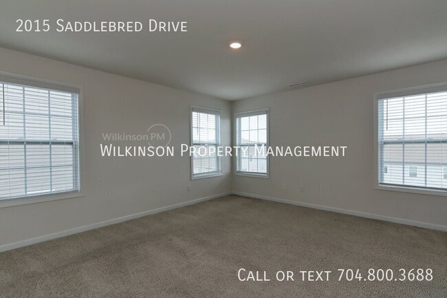 Building Photo - 2015 Saddlebred Dr