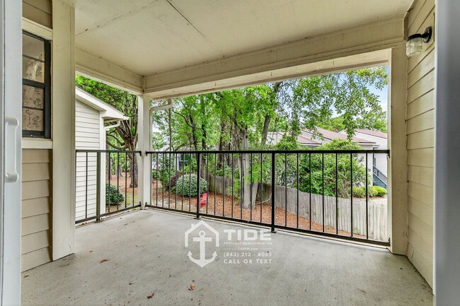 Building Photo - Live Close to It All – Convenient Mount Pleasant Home