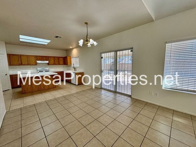 Building Photo - 13593 Hemingway Dr