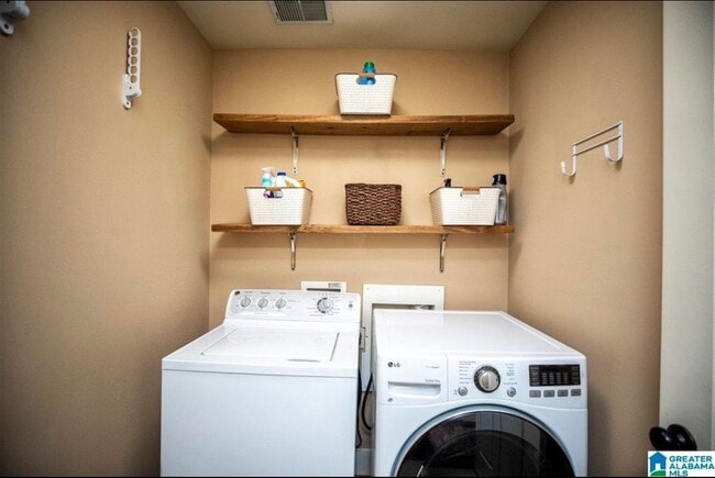 Building Photo - 235 Odum Rd