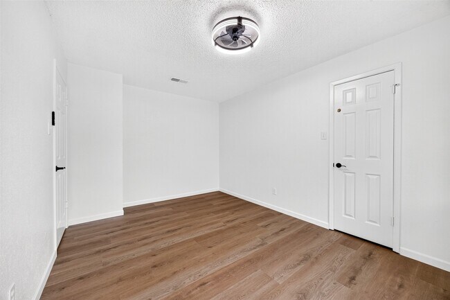 Building Photo - 22106 Westland Creek Dr
