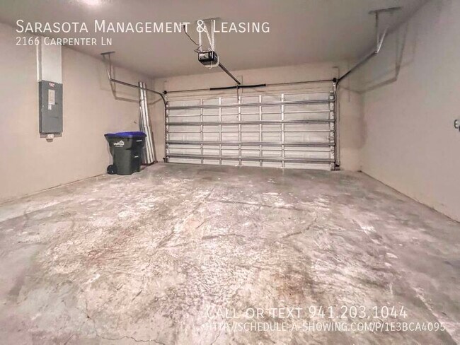 Building Photo - 2166 Carpenter Ln