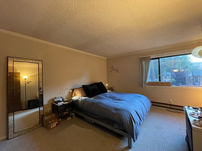 Building Photo - New Listing! LONG TERM: Great Amenities! Spacious Interior! Private Beach!