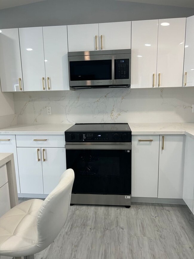 Building Photo - 1027 Mokapu Blvd