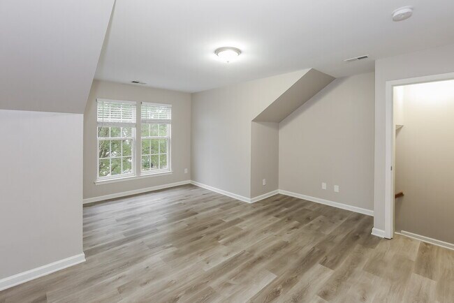 Building Photo - 12018 Cheviott Hill Ln