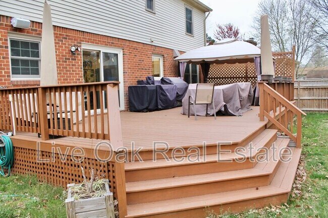 Building Photo - 5412 Dalrymple St