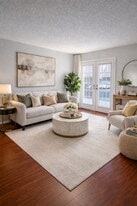 Building Photo - 2550 N Alafaya Trl