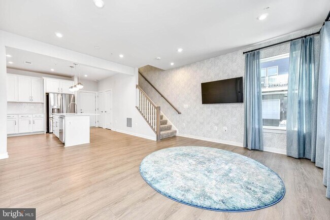 Building Photo - 4627 Olivine Dr