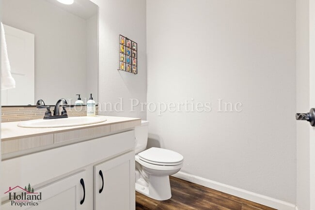 Building Photo - 12723 SW Willow Point Ln