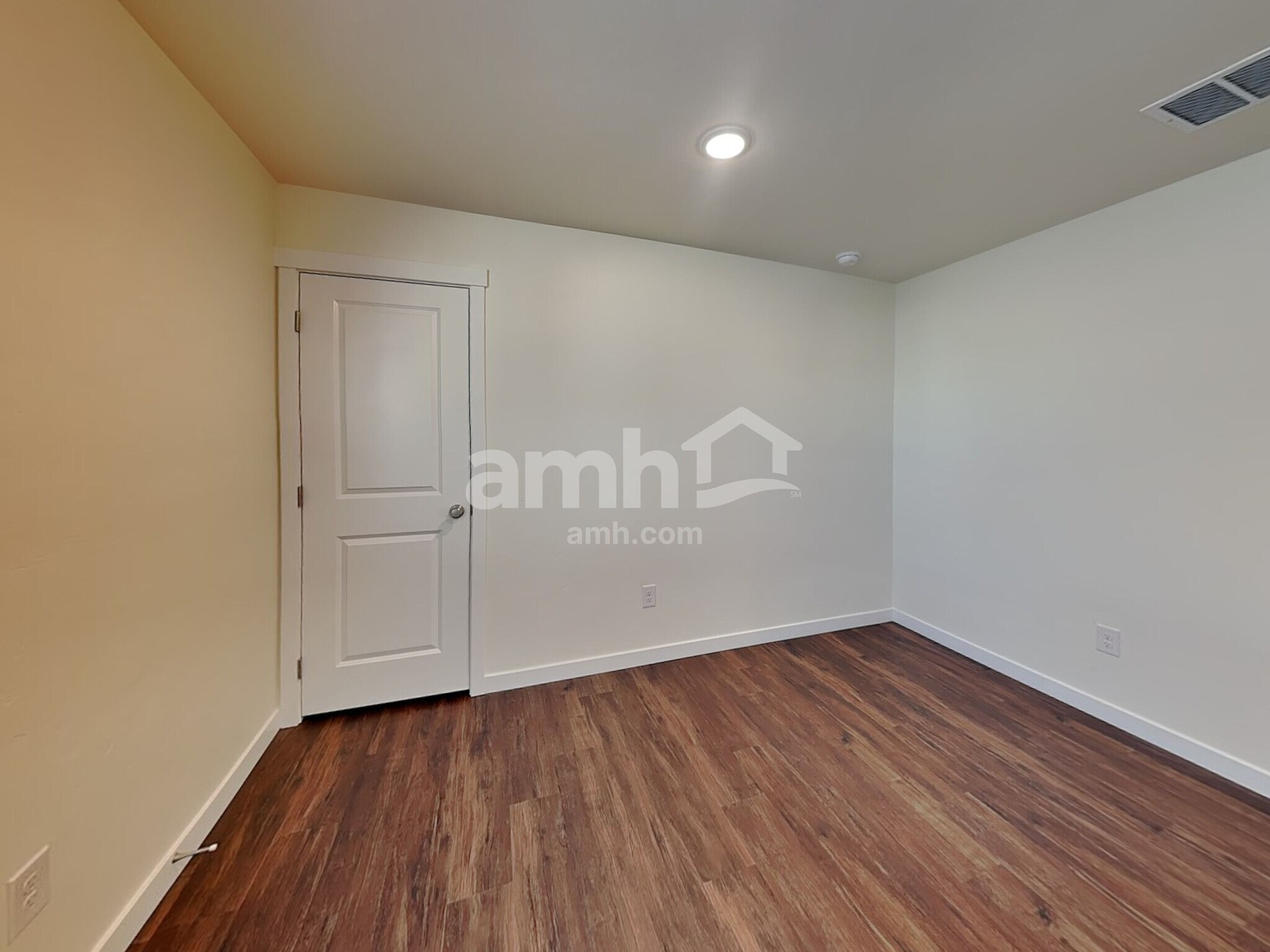 Building Photo - 9523 W Shumard St