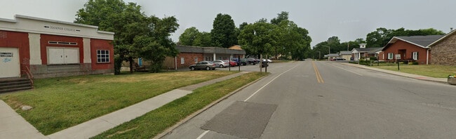 Building Photo - 281 E Main St