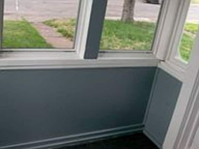 Building Photo - AVAILABLE JUNE - 3 Bed, 1 Bath Updated Home!