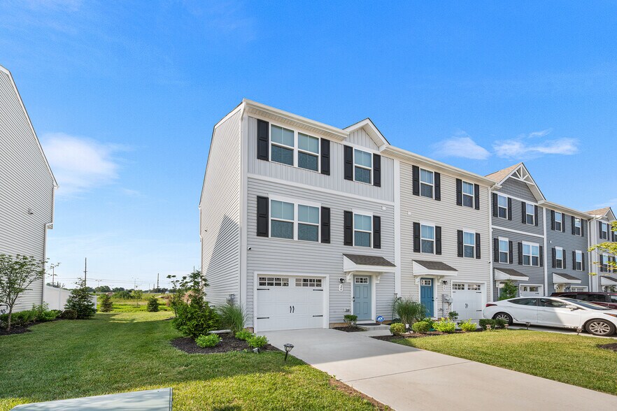 Building Photo - 26 L Wendowski St