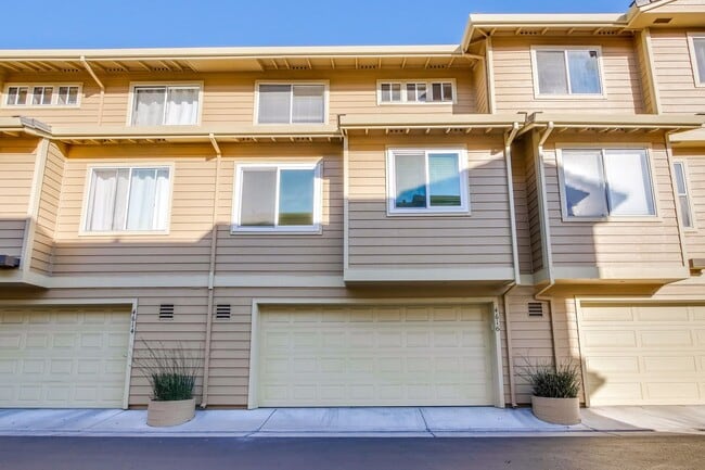Building Photo - 4616 Hampton Falls Pl