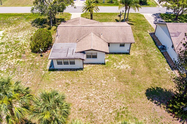 Building Photo - 3 Bedroom Home in Port Orange