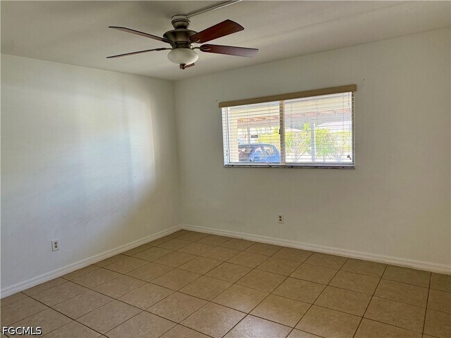 Building Photo - 1429 Cape Coral Pkwy W