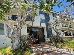 Building Photo - 8163 Redlands St