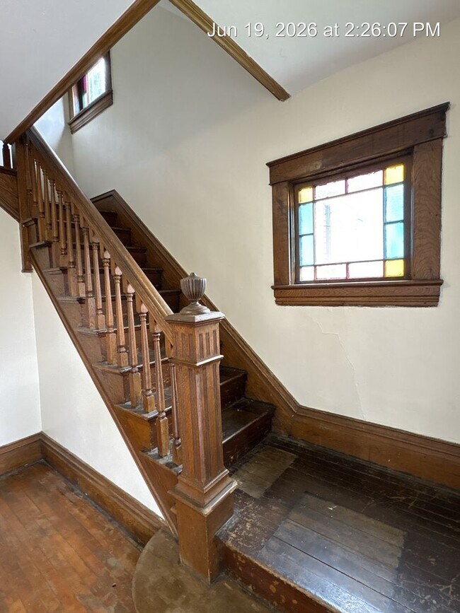 Building Photo - 142 Lorentz St