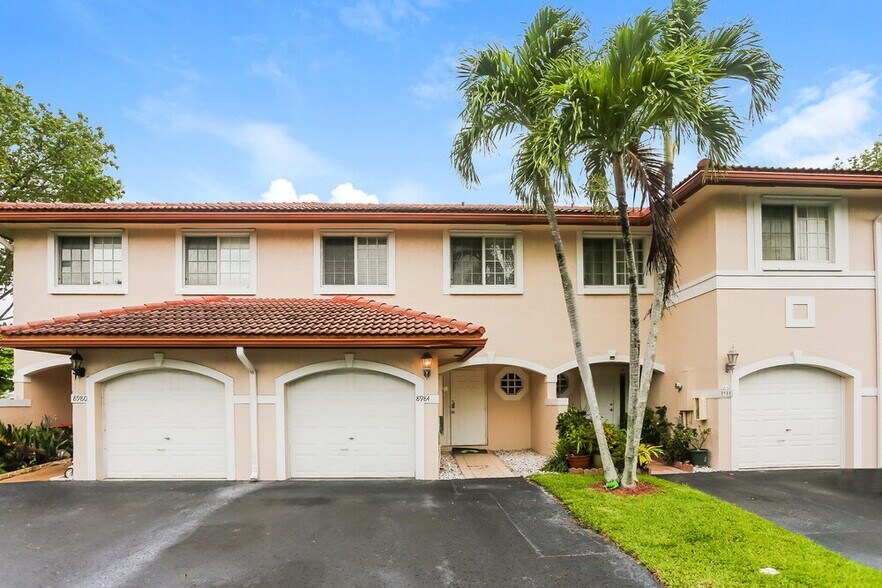 Primary Photo - 8984 NW 38th Dr